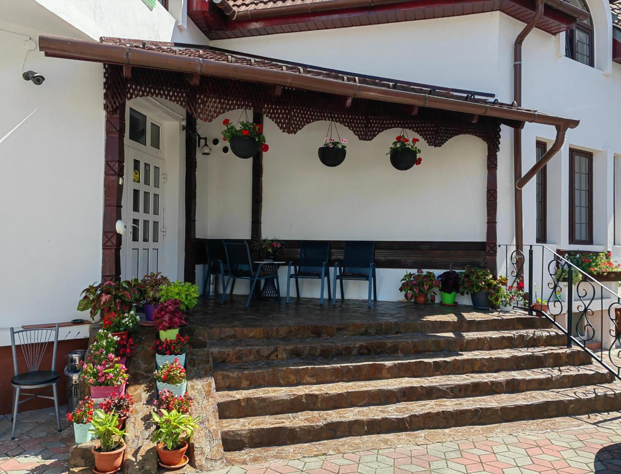 Pensiunea Millenium Sibiu With Parking - Motorcycle Friendly Travel Routes المظهر الخارجي الصورة