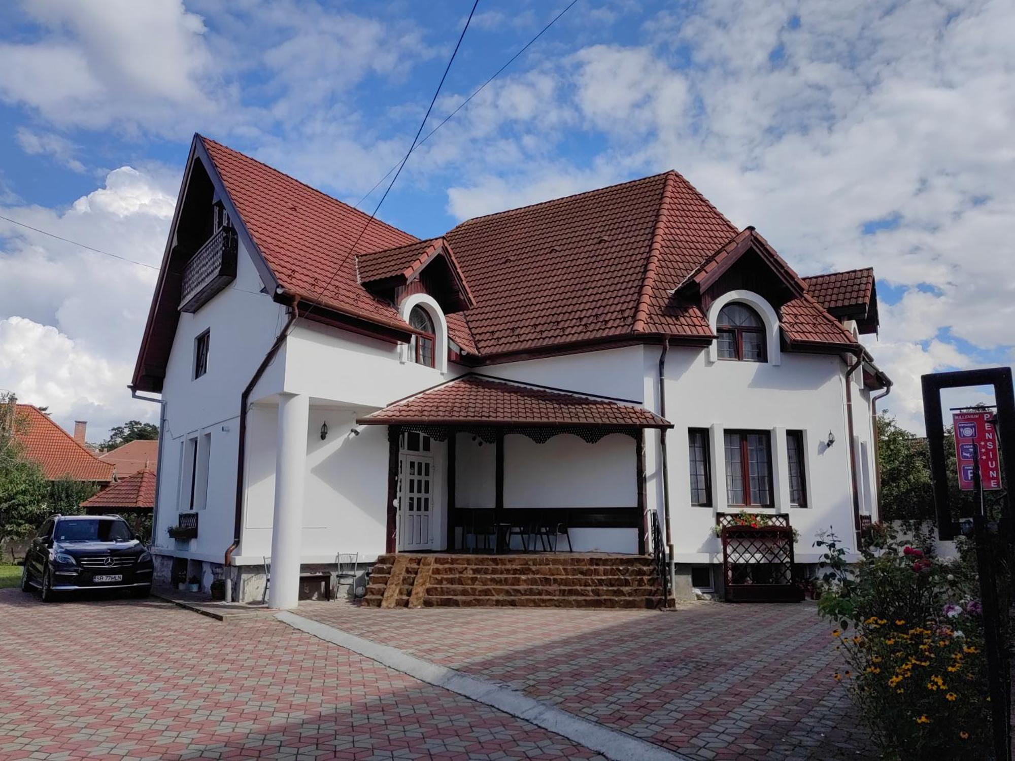 Pensiunea Millenium Sibiu With Parking - Motorcycle Friendly Travel Routes المظهر الخارجي الصورة